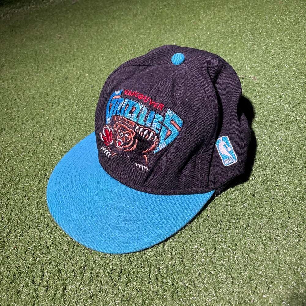 Mitchell & Ness Vancouver Grizzlies NBA Hardwood Classics Snapback Hat